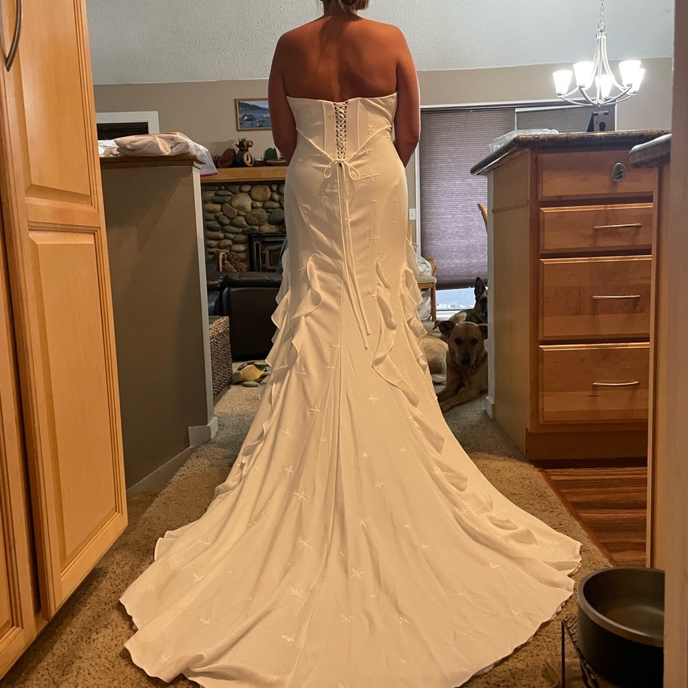 Rish Bridal White Strapless Wedding Dress